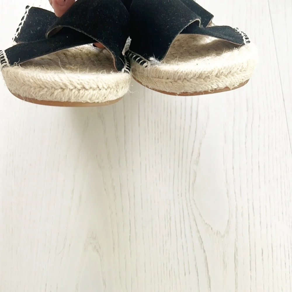 Bettye Muller Espadrille Wedge Platform Sandals Black Suede size 10 NWOT